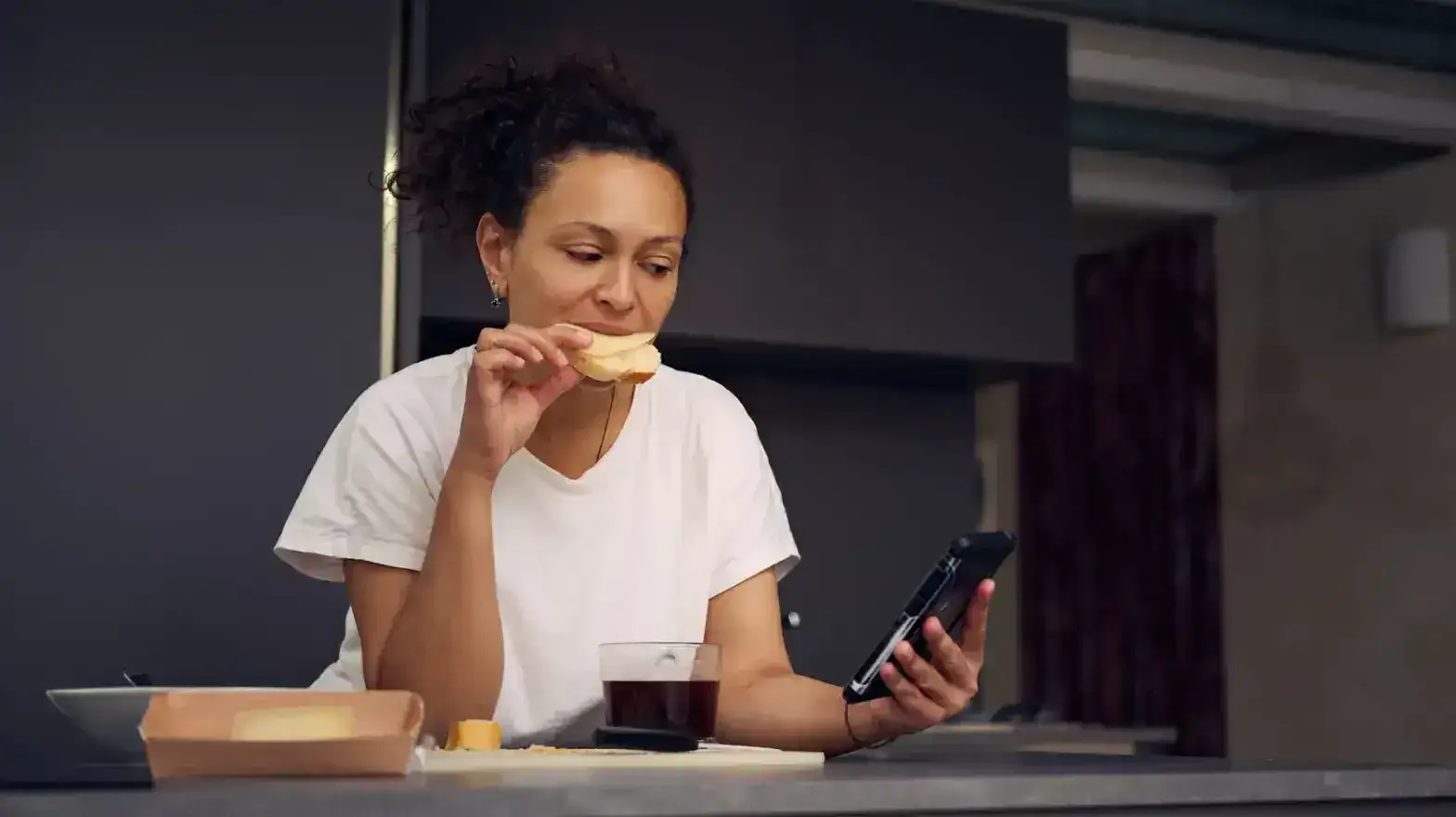 Menopause Diet for Healthy Aging and Weight Management